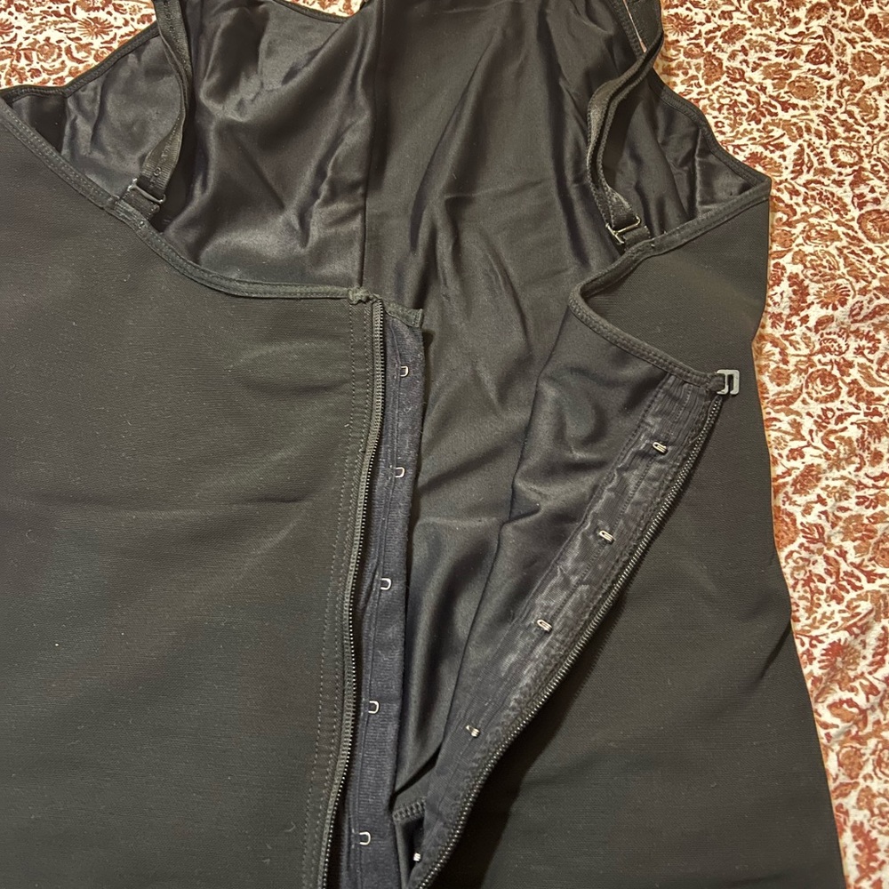 Faja - Picture 2 of 4